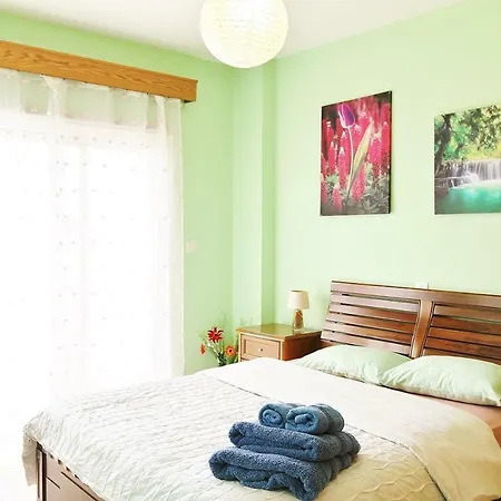 Federico 2 Bedroom 아파트 라르나카